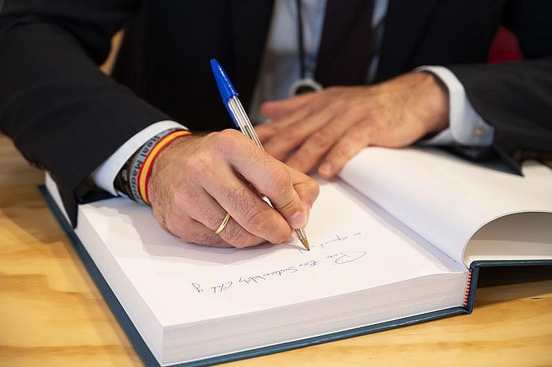 Firma del Libro de Honor