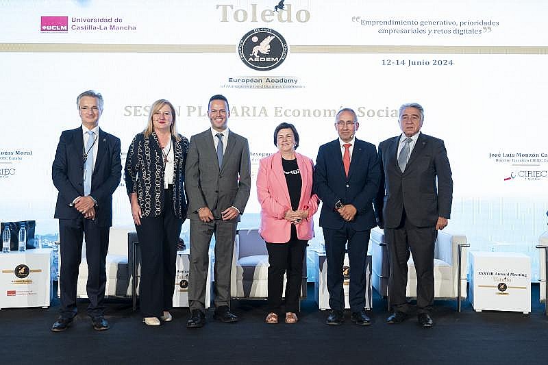Foto de familia Economía Social