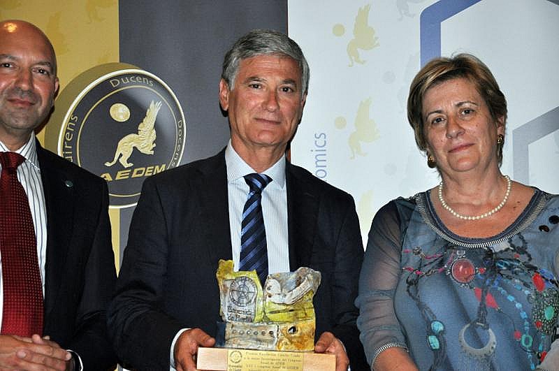 Premio Fundación Camilo Prado