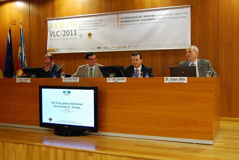 Mesa Redonda Universidad-Empresa
