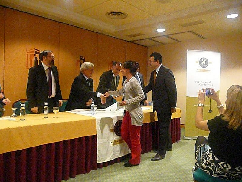 Euncet Premio Mejor Papel en Bancos