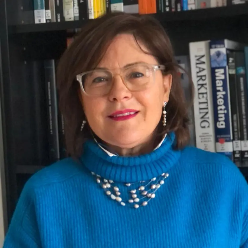 Dña. Cristina Olarte Pascual